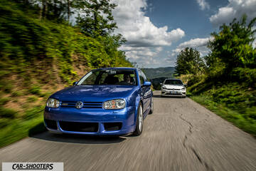 Volkswagen Golf R – front three-quarter, blue on a country road