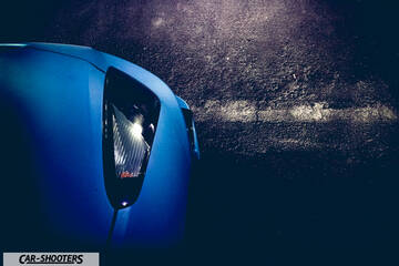 detail, headlight close-up