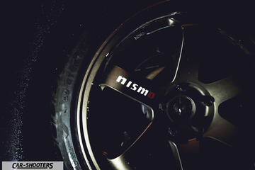 detail, alloy wheel close-up