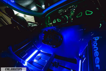 interior, custom blue interior with bucket seats