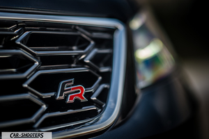 Seat Ateca – detail, grille badge close-up