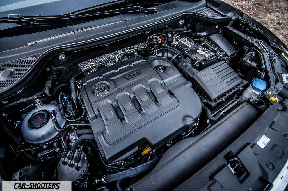 Seat Ateca – engine bay, clean modern engine bay