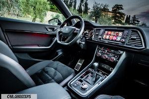 Seat Ateca – dashboard, steering wheel and center console