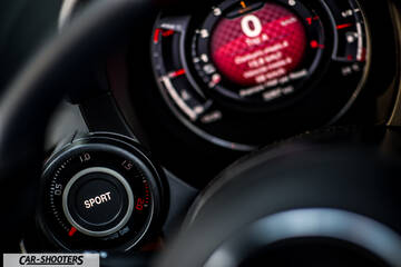 Abarth 695 Rivale – dashboard, digital instrument cluster