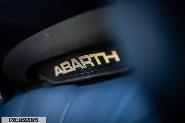 Abarth 695 Rivale – detail, stitched seat badge close-up