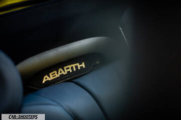 Abarth 695 Rivale – interior, interior seat badge close-up