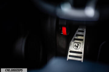 Abarth 695 Rivale – detail, metal pedal close-up