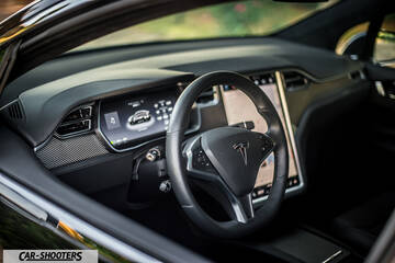 Tesla Model X – dashboard, digital instrument cluster