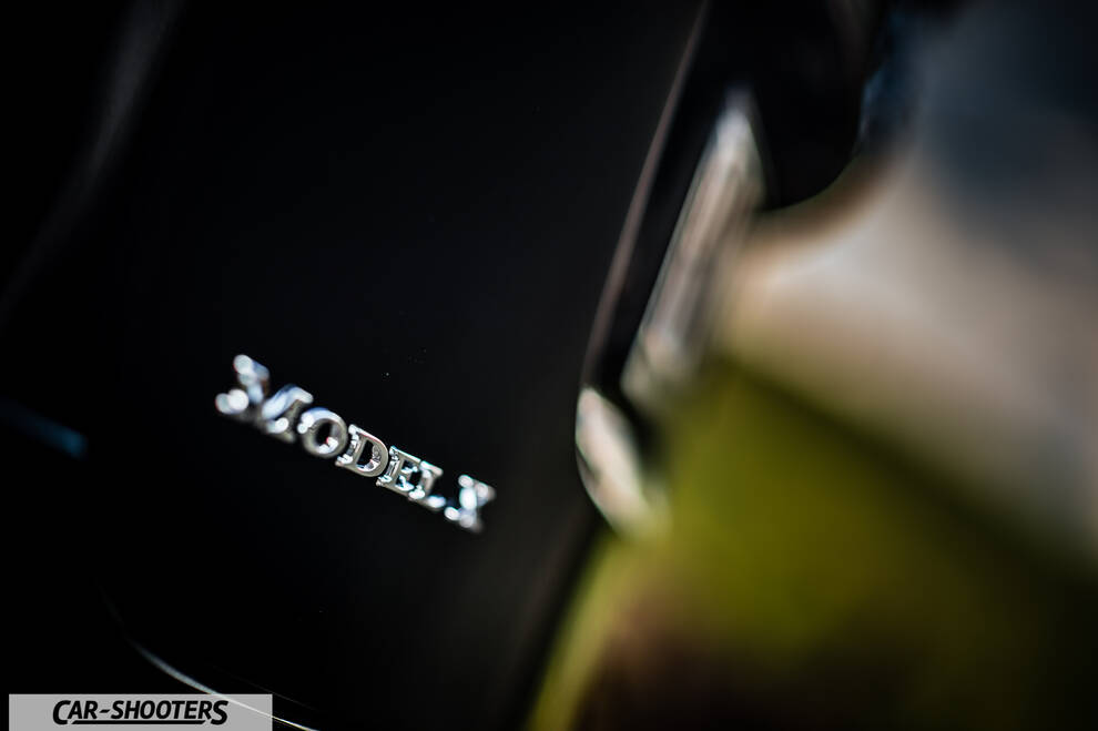 Tesla Model X – detail, close up of badge