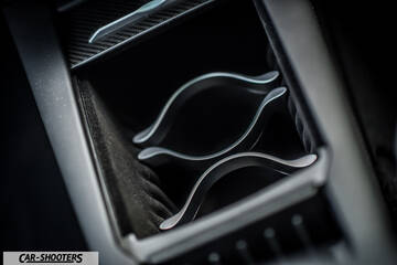 Tesla Model X – detail, center console cupholder close-up