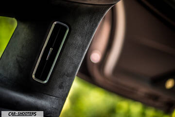Tesla Model X – detail, interior air vent close-up