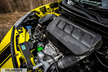Suzuki Swift Sport – engine bay, suzuki engine cover