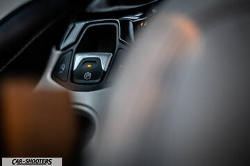 Jeep Compass – detail, electronic parking brake button close up