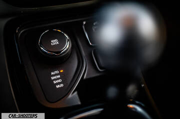 Jeep Compass – detail, four wheel drive selector dial