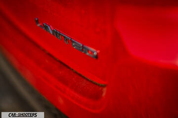 Jeep Compass – detail, emblem close-up