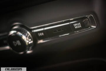 Volvo XC 40 – detail, drive mode button close-up
