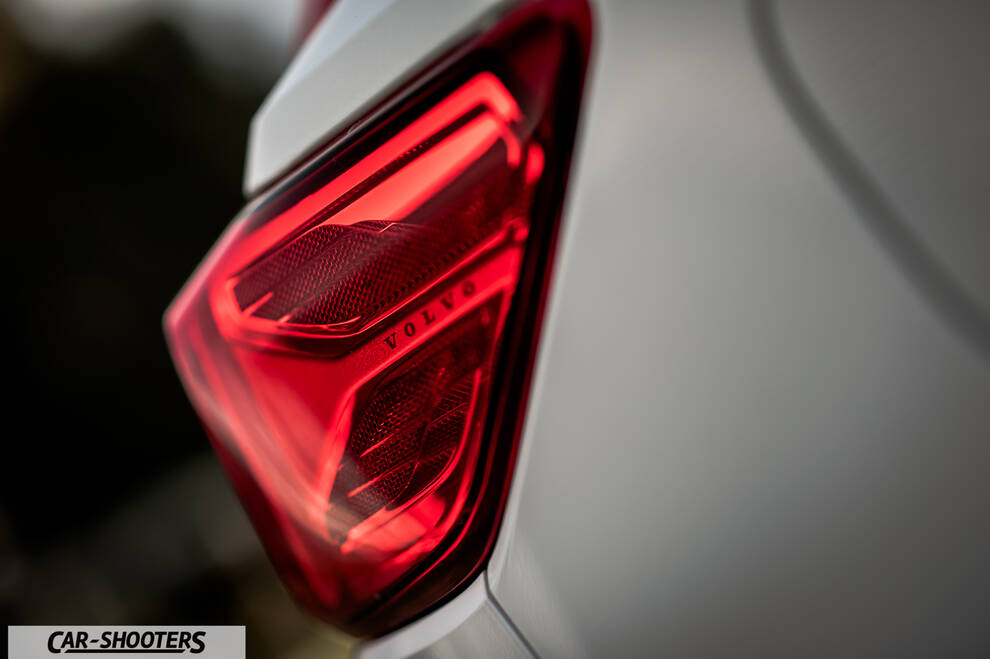Volvo XC 40 – detail, taillight close-up