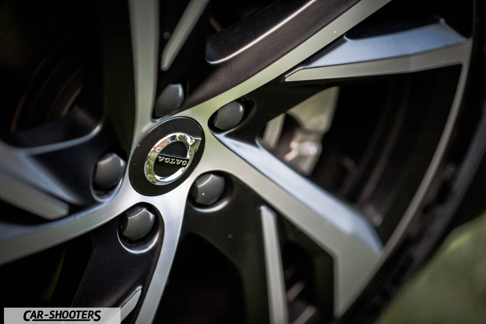 Volvo XC 40 – detail, alloy wheel close-up