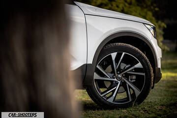 Volvo XC 40 – detail, alloy wheel close-up