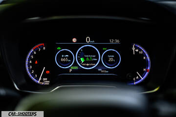 Toyota Corolla Hybrid – dashboard, digital instrument cluster