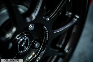 detail, alloy wheel close-up