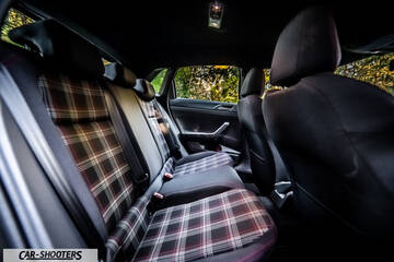 Volkswagen Polo GTI – interior, plaid rear seats