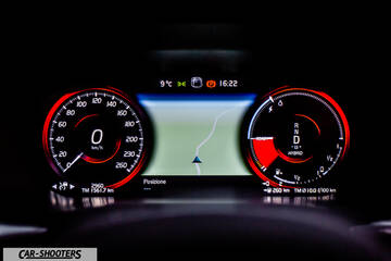 Volvo XC60 Polestar – dashboard, digital instrument cluster