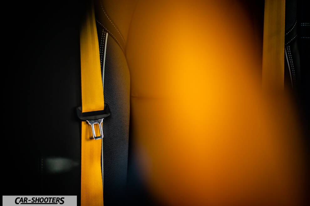 Volvo XC60 Polestar – interior, yellow seat belt close-up