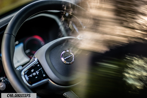 Volvo XC60 Polestar – dashboard, leather steering wheel close-up