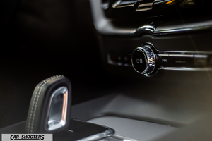 Volvo XC60 Polestar – detail, gear shifter close-up
