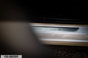 Tesla Model 3 – detail, door sill plate close-up