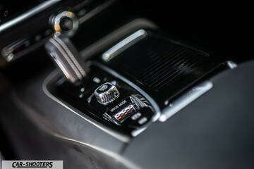 Volvo s60 polestar – interior, center console shifter and controls