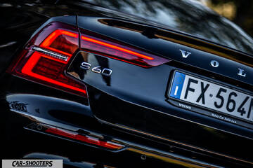 Volvo s60 polestar – detail, taillight and license plate close-up