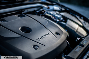 Volvo s60 polestar – engine bay, engine cover with volvo lettering