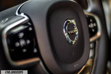 Volvo s60 polestar – detail, steering wheel center badge