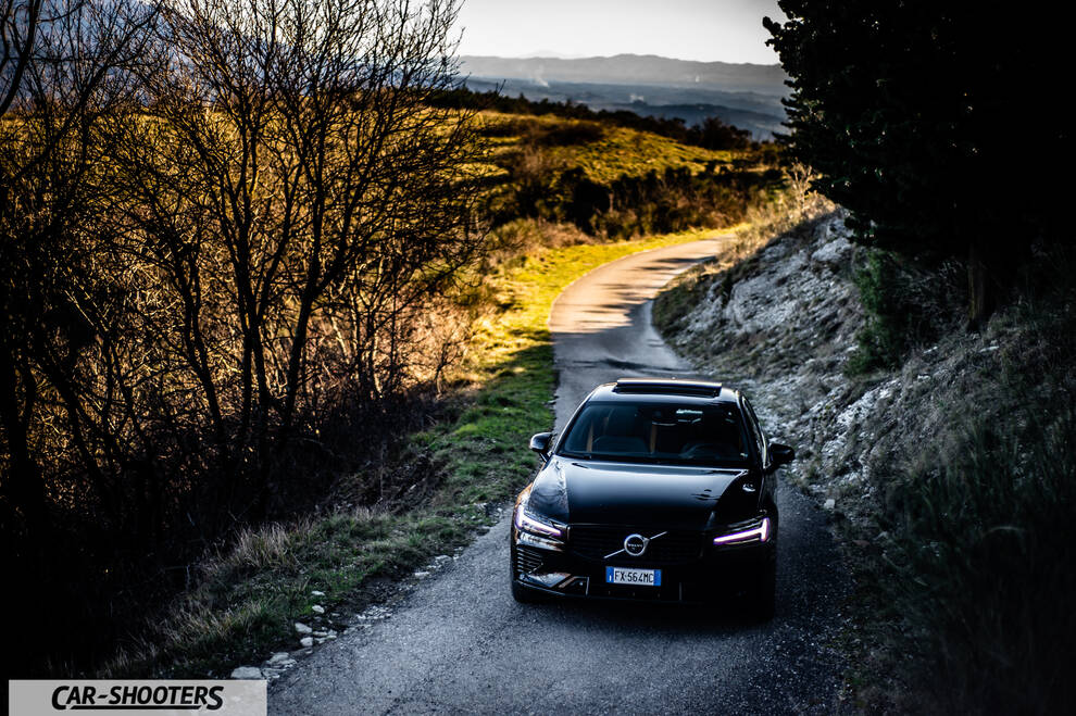 Volvo s60 polestar – front three-quarter, black on a country road