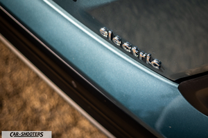 Hyundai Kona electric – detail, electric badge close-up