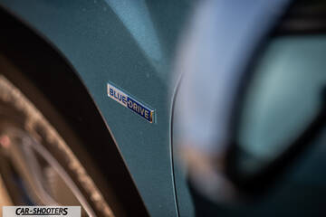 Hyundai Kona electric – detail, badge close-up