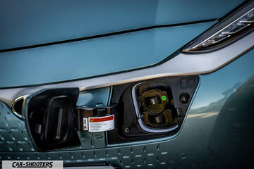 Hyundai Kona electric – detail, charging port open
