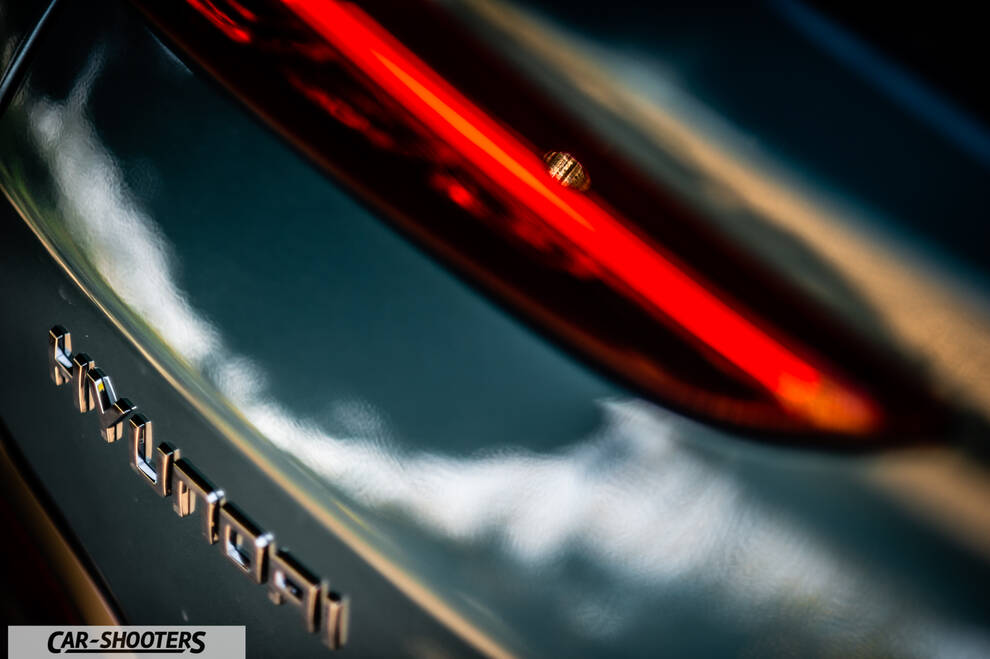 Hyundai Kona electric – detail, taillight and badge close-up