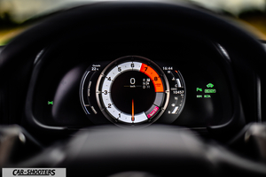 Lexus LC500h – dashboard, digital instrument cluster