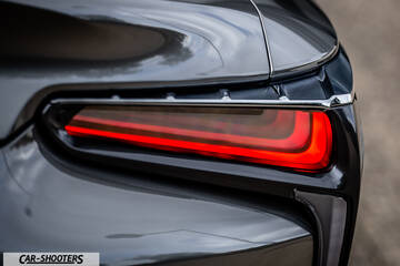 Lexus LC500h – detail, taillight close-up