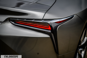 Lexus LC500h – detail, taillight close-up