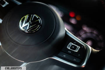 Volkswagen Golf Gti Tcr – dashboard, steering wheel close-up