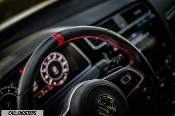 Volkswagen Golf Gti Tcr – dashboard, leather steering wheel with red stitching