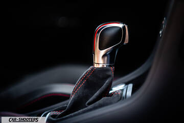 Volkswagen Golf Gti Tcr – detail, gear shifter close-up