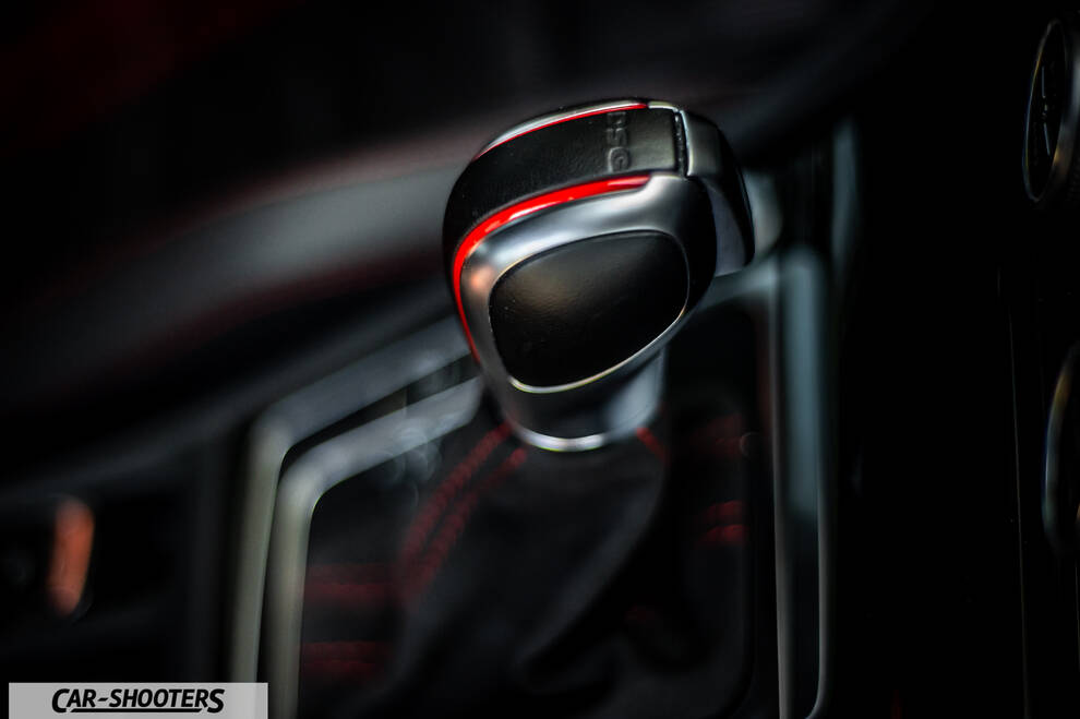 Volkswagen Golf Gti Tcr – detail, gear shifter close-up