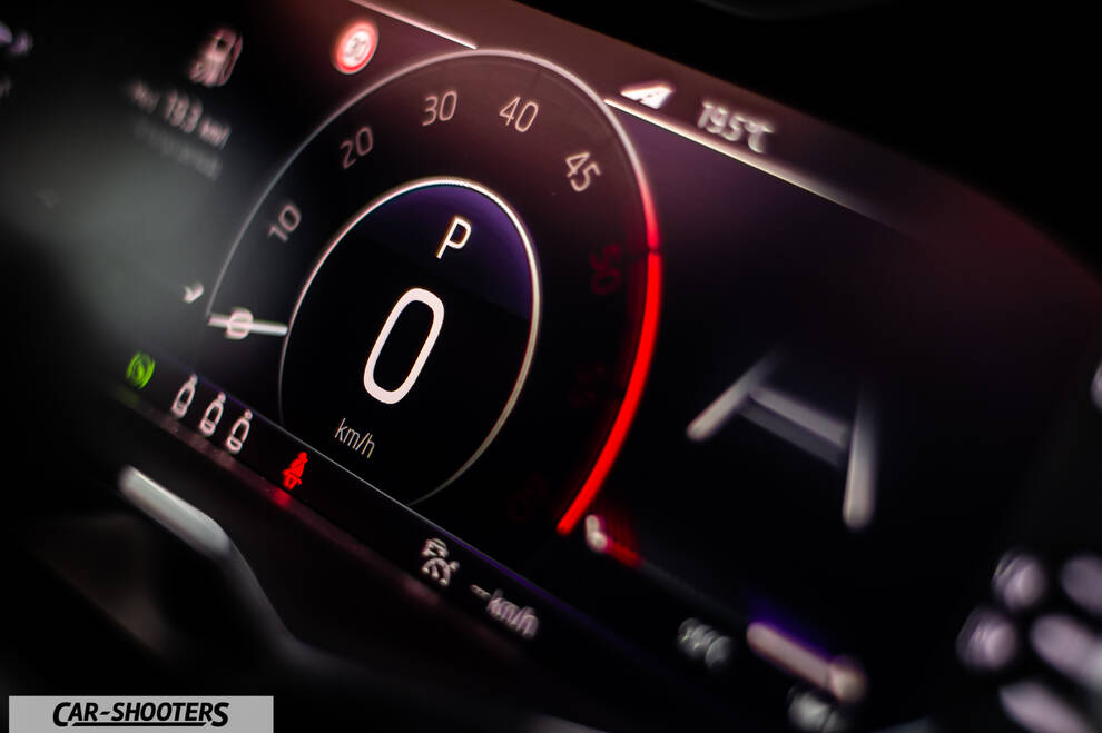 Skoda Superb – dashboard, digital instrument cluster