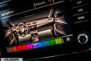 Skoda Superb – dashboard, ambient lighting settings menu