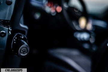 Skoda Superb – interior, interior detail shot with steering wheel